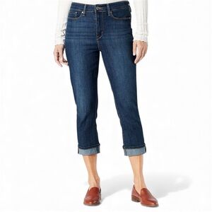 Signature by Levi Strauss Dark Blue Capri Jeans Size 20